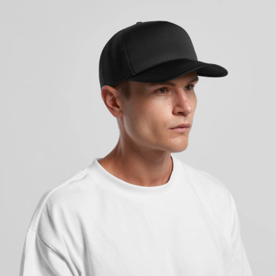 Caps