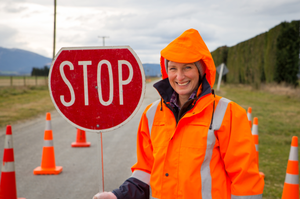 Essential Hi-Vis Winter Gear Guide for Your Team